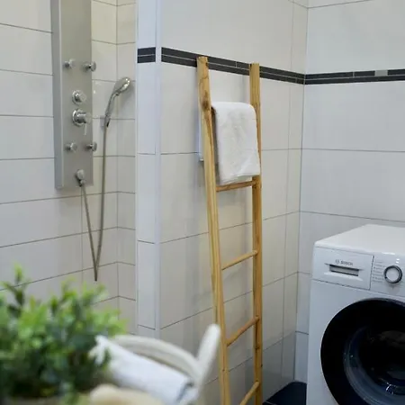 아파트 Smokvica Beachfront Apartment Trogir