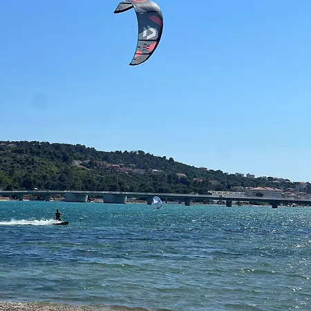 Smokvica Beachfront Apartment Trogir * تروغير